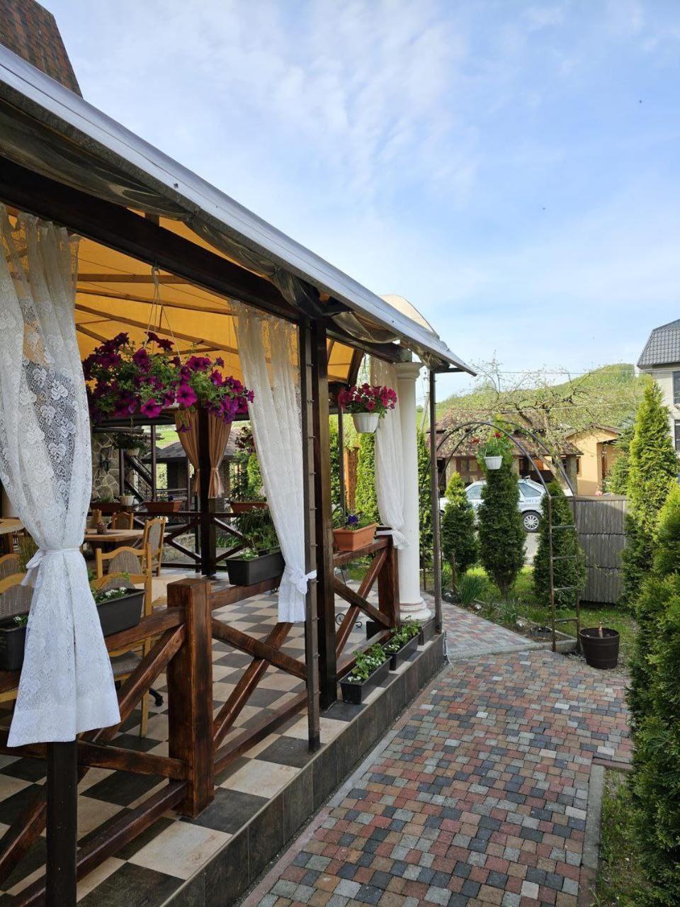 Minihotel Zolotoe Runo Ploskoye Dış mekan fotoğraf