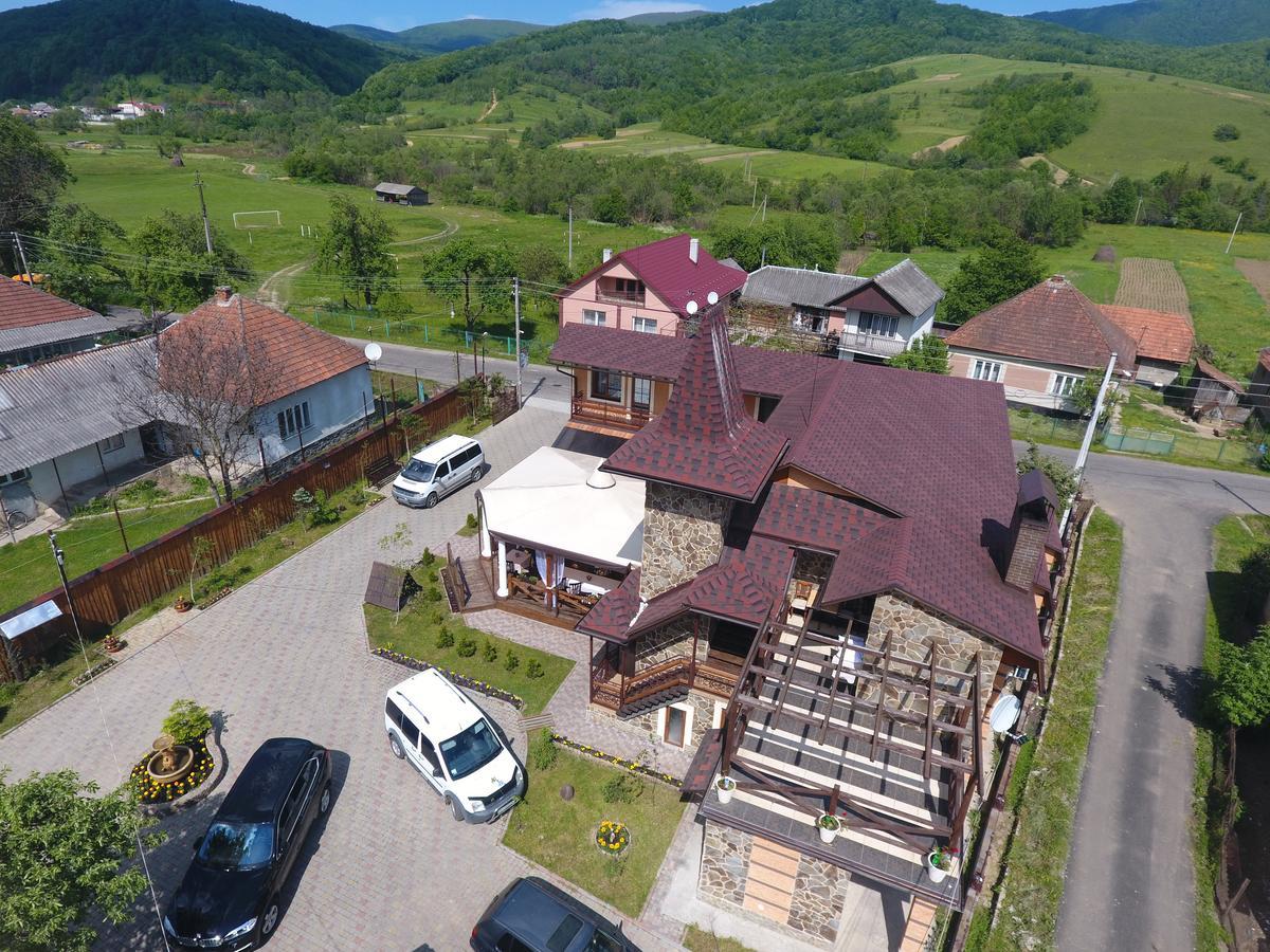 Minihotel Zolotoe Runo Ploskoye Dış mekan fotoğraf
